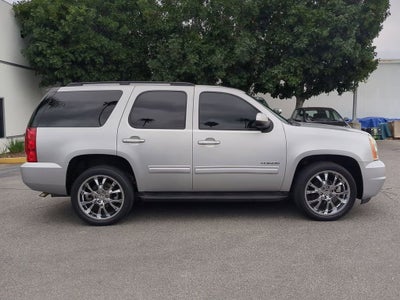 2011 GMC Yukon SLE