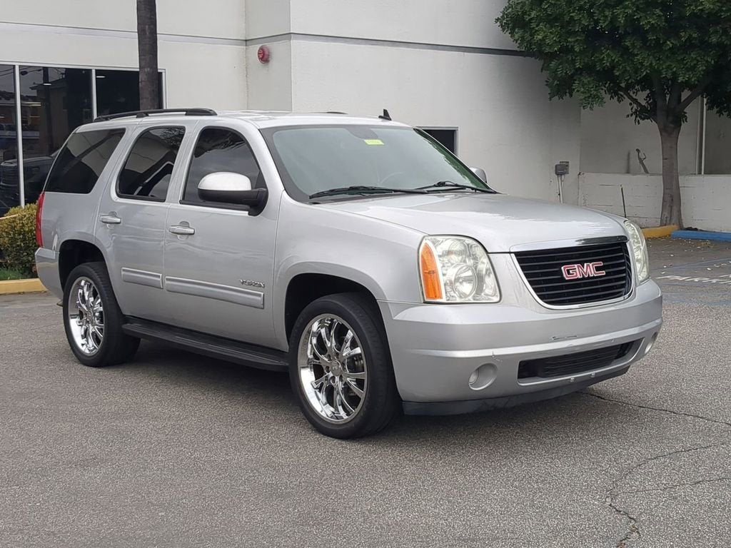 2011 GMC Yukon SLE