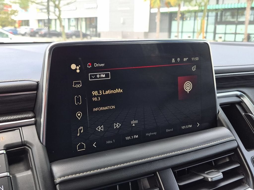 2022 GMC Yukon XL SLT