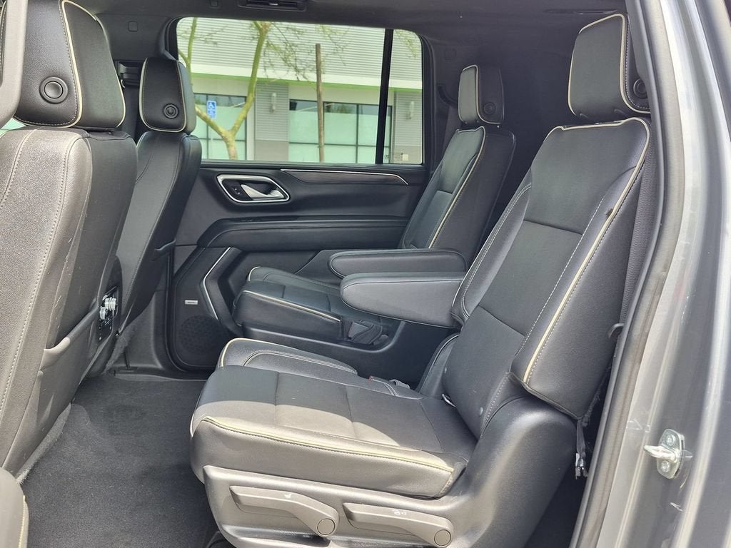 2022 GMC Yukon XL SLT