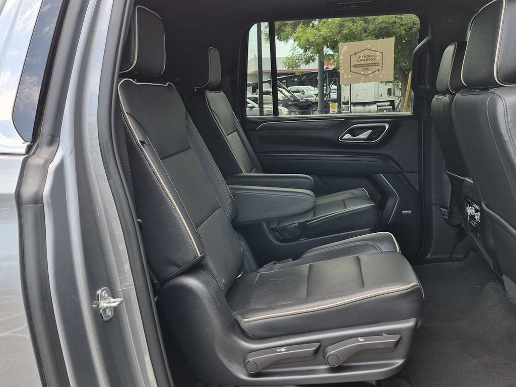 2022 GMC Yukon XL SLT