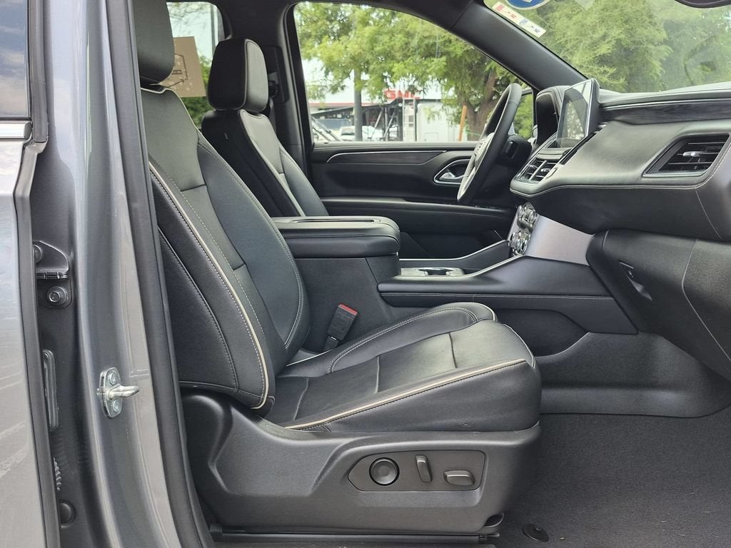 2022 GMC Yukon XL SLT