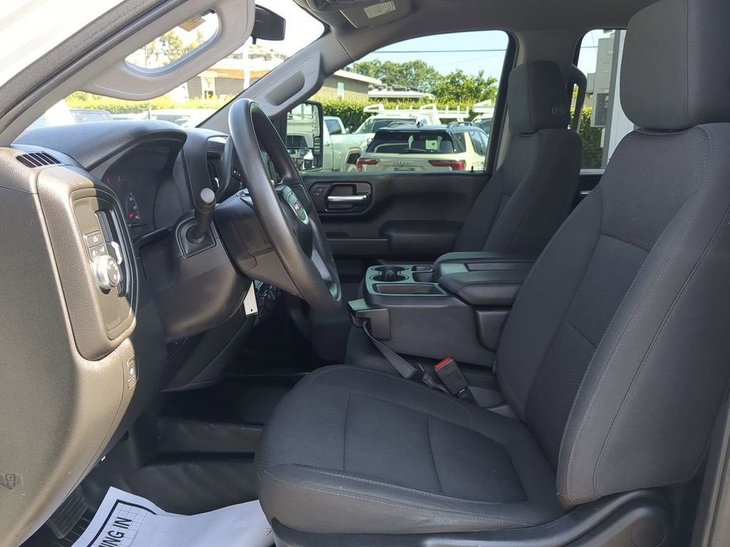 2023 GMC Sierra 2500 HD Pro