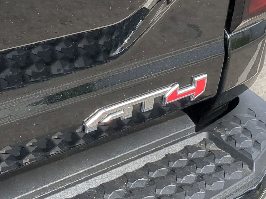 2023 GMC Canyon AT4