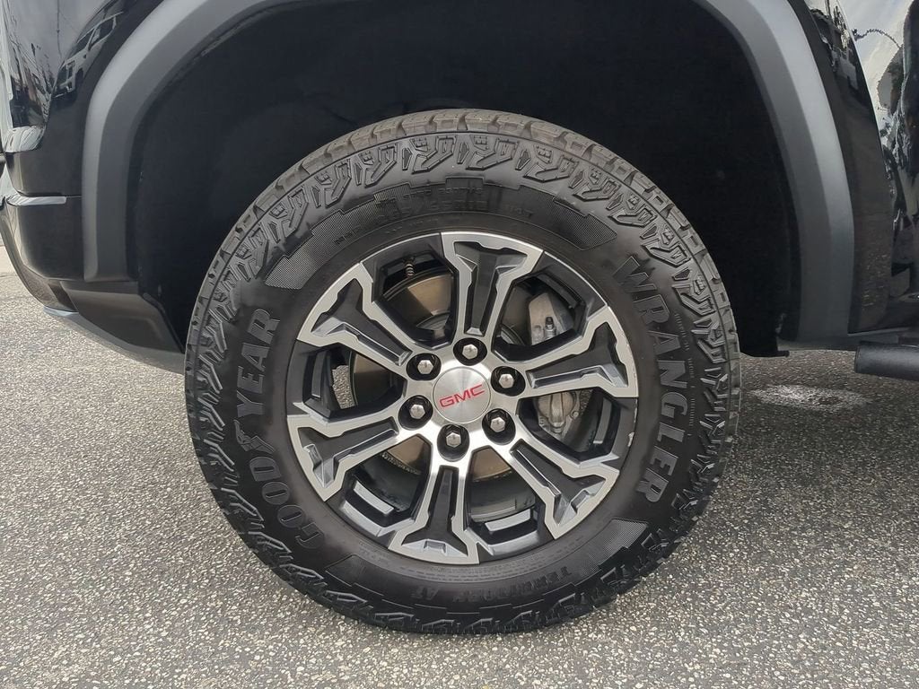 2023 GMC Canyon AT4