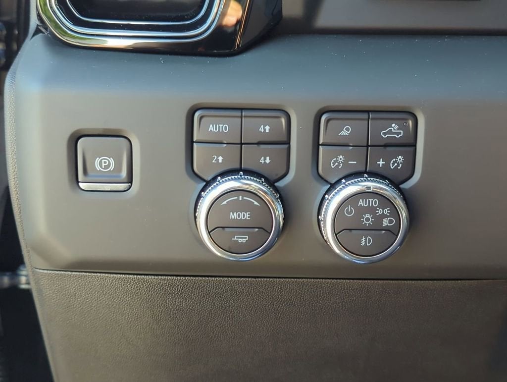 2025 GMC Sierra 1500 AT4