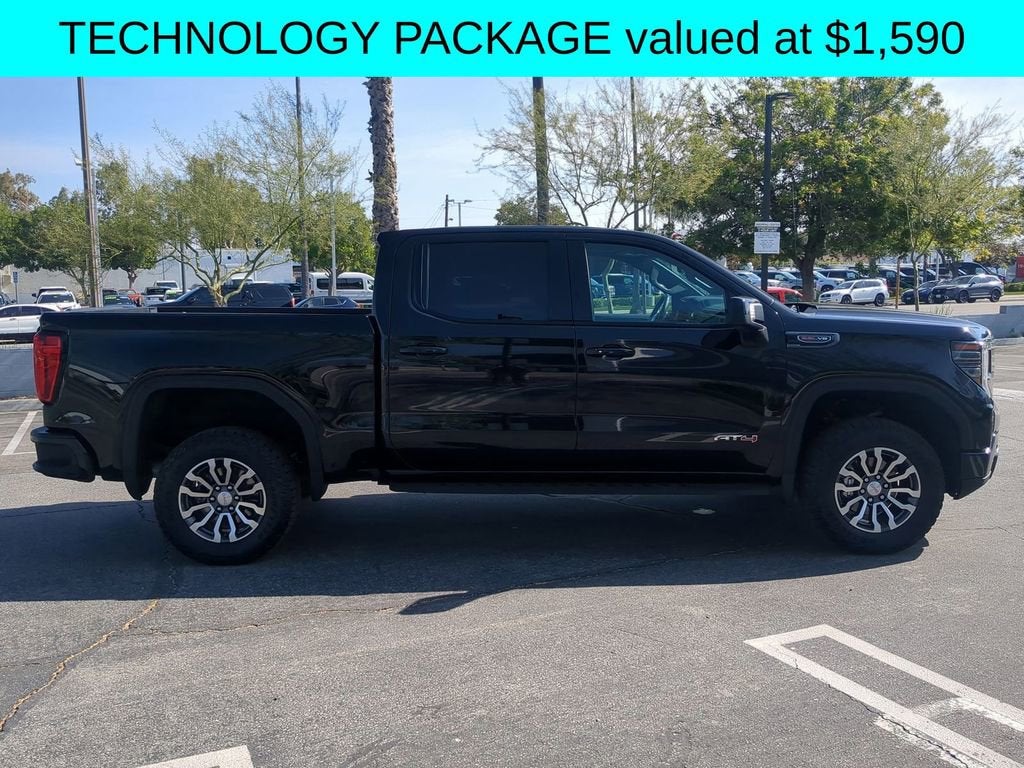 2023 GMC Sierra 1500 AT4