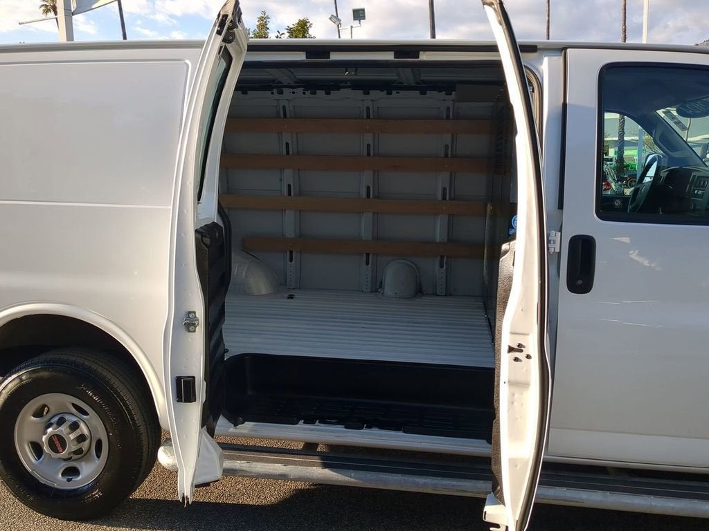 2024 GMC Savana Cargo 2500 Work Van