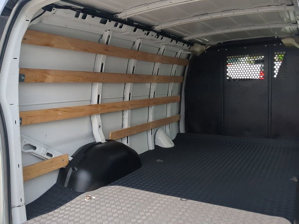 2024 GMC Savana Cargo 2500 Work Van