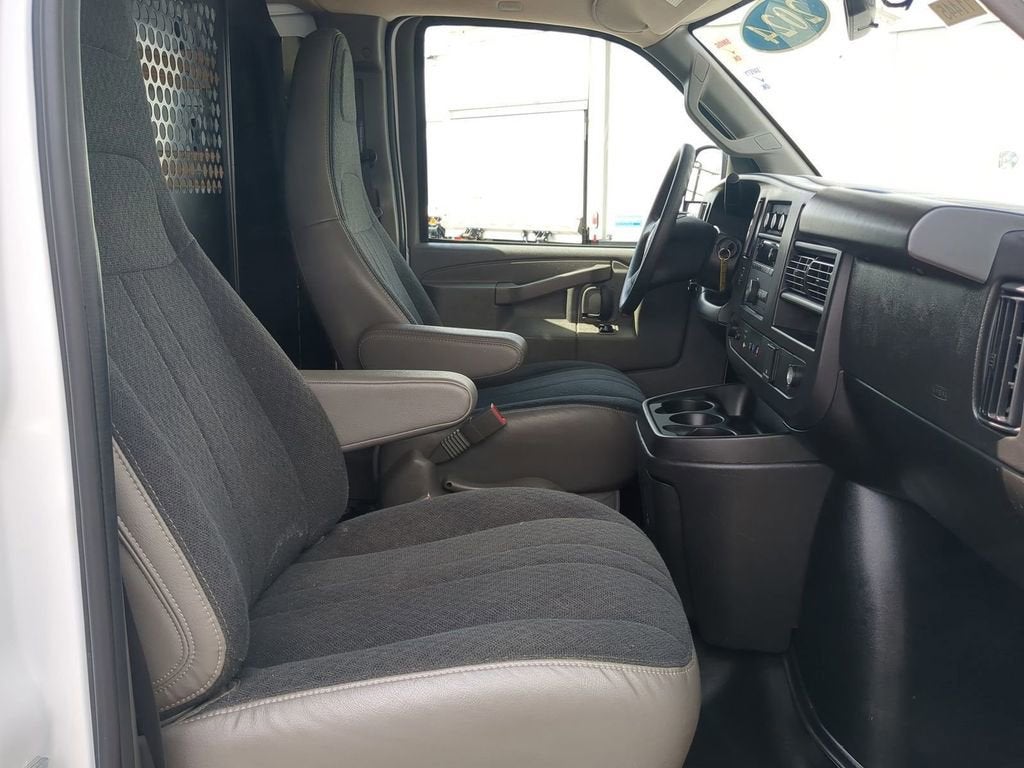 2024 GMC Savana Cargo 2500 Work Van