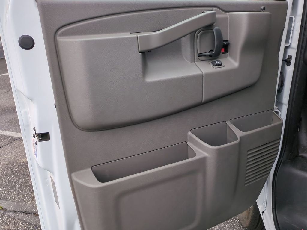 2025 GMC Savana Cargo 2500 Work Van