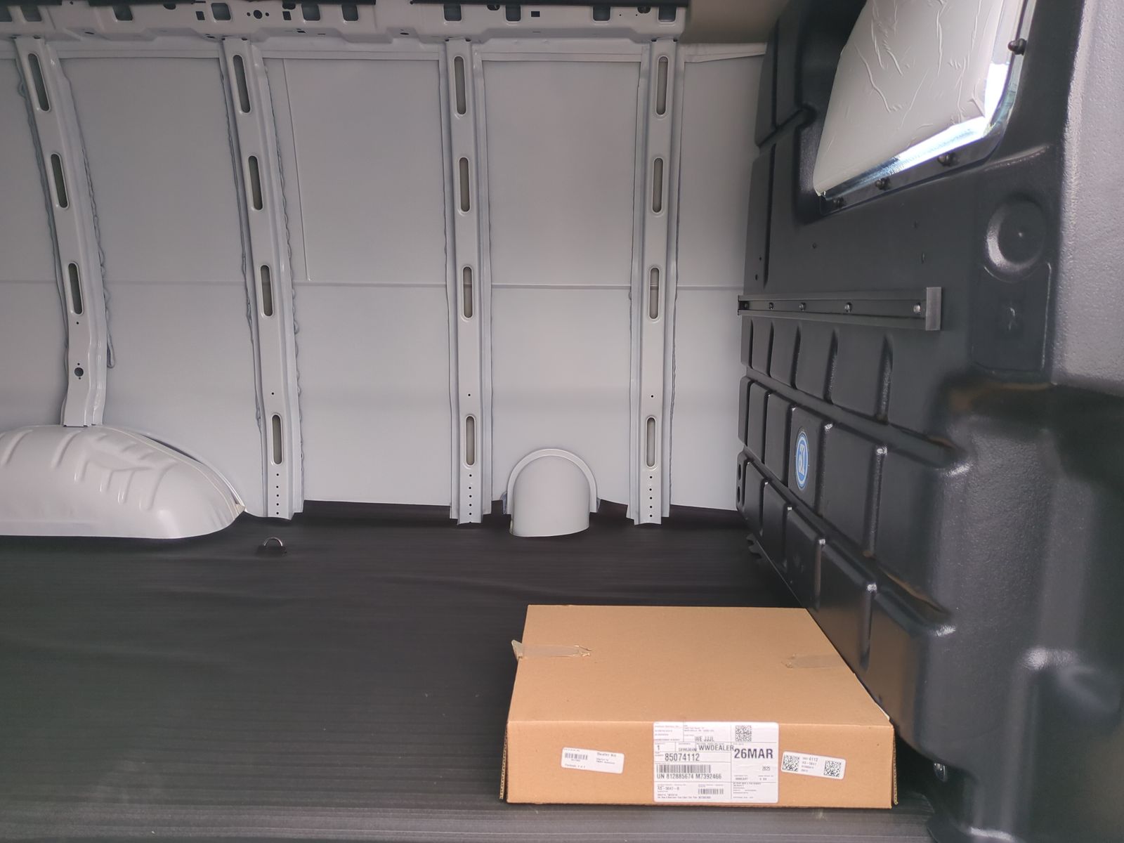 2025 GMC Savana Cargo 2500 Work Van