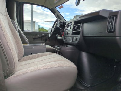 2025 GMC Savana Cargo 2500 Work Van