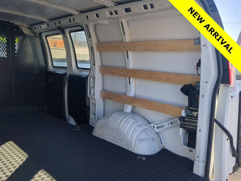 2024 GMC Savana Cargo 2500 Work Van