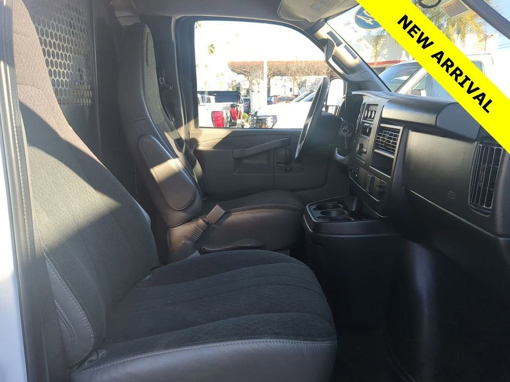 2024 GMC Savana Cargo 2500 Work Van