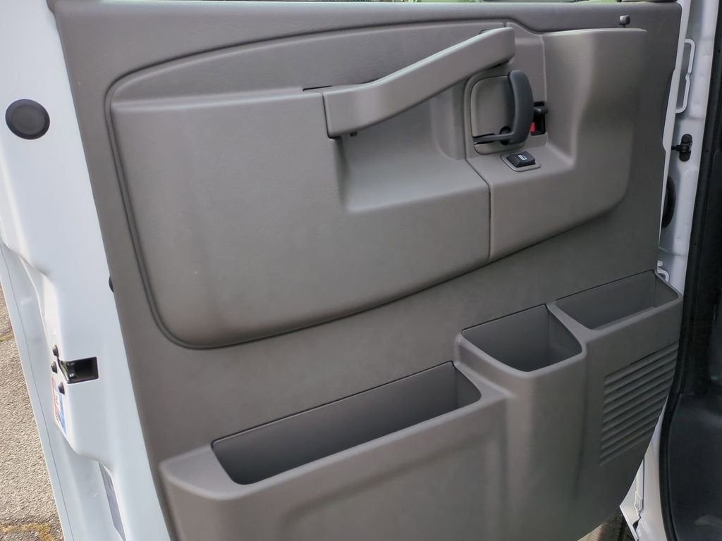 2025 GMC Savana Cargo 2500 Work Van