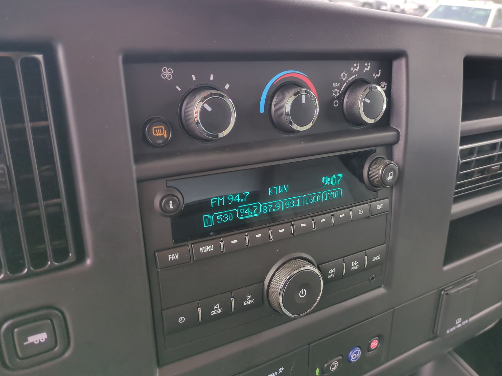 2025 GMC Savana Cargo 2500 Work Van