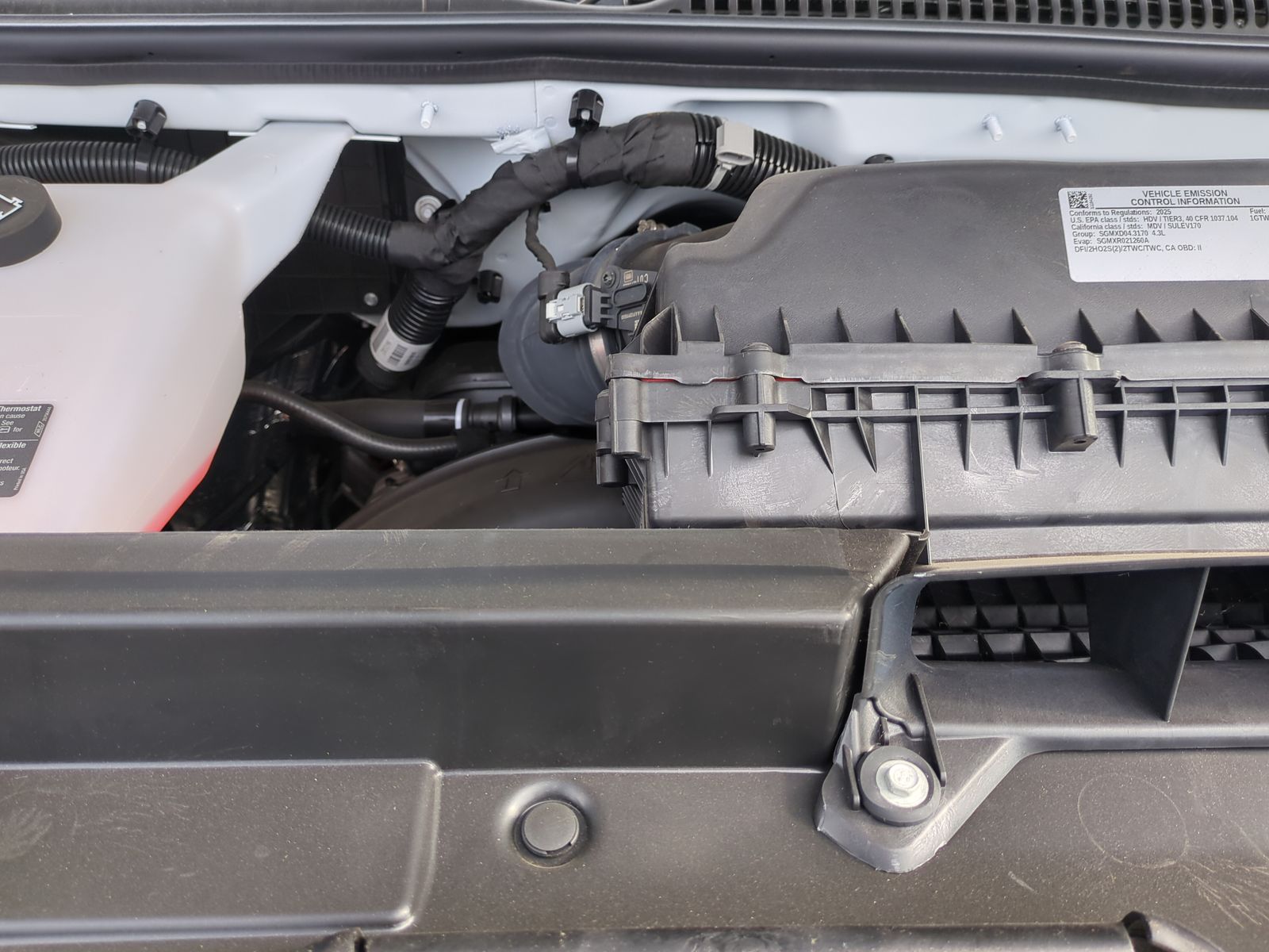 2025 GMC Savana Cargo 2500 Work Van