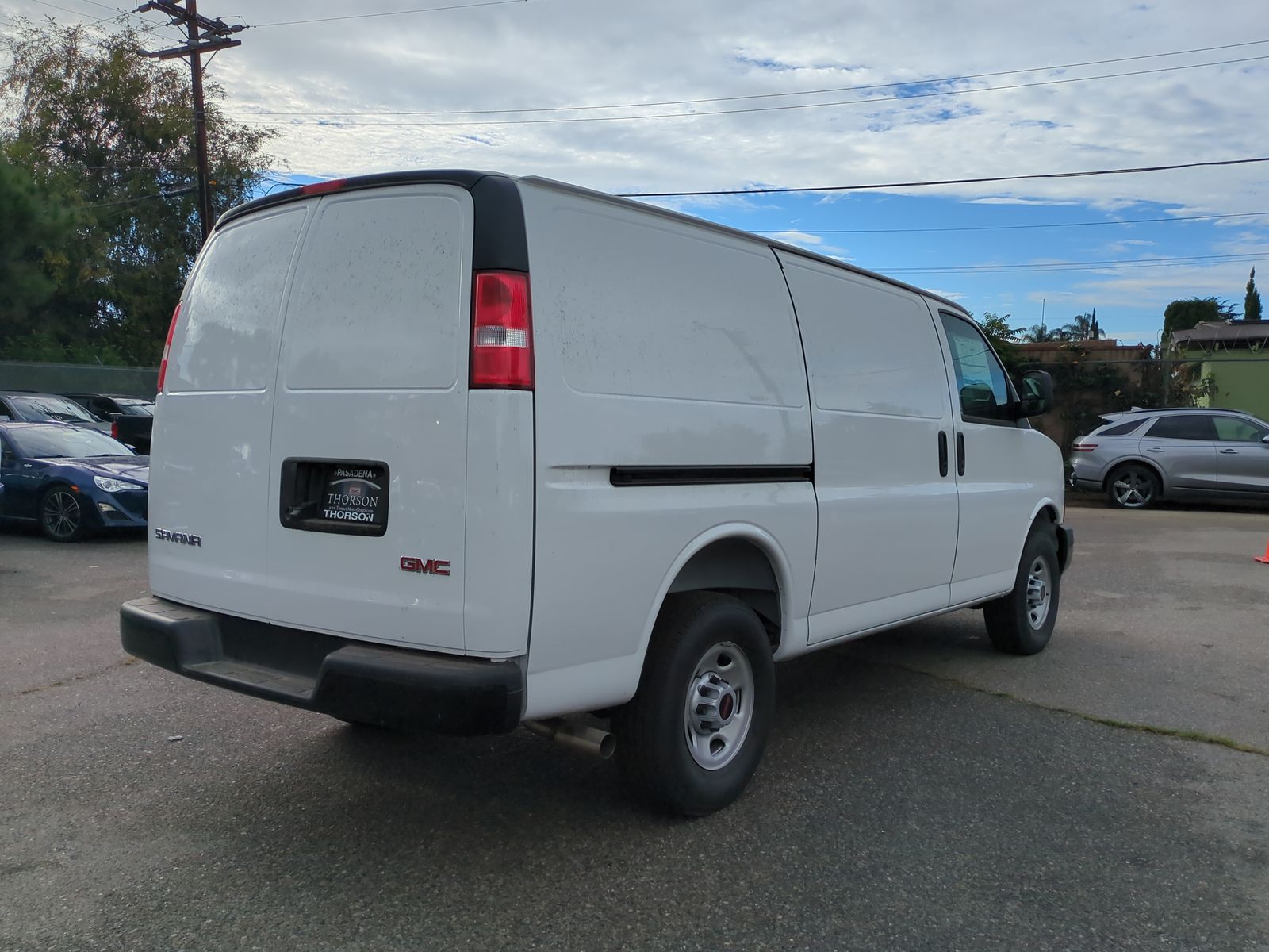 2025 GMC Savana Cargo 2500 Work Van