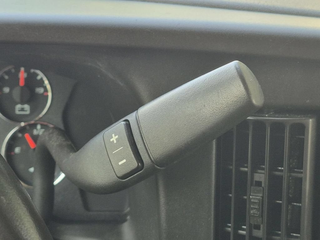 2023 GMC Savana Cargo 2500 1WT