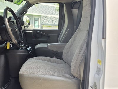 2023 GMC Savana Cargo 2500 1WT