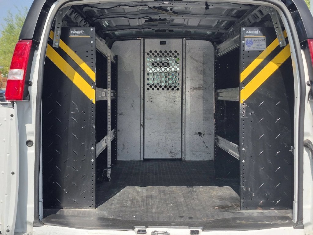 2023 GMC Savana Cargo 2500 1WT
