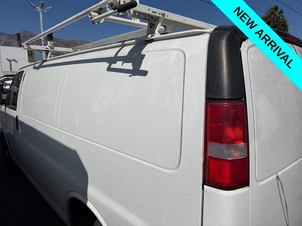 2023 GMC Savana Cargo 2500 1WT