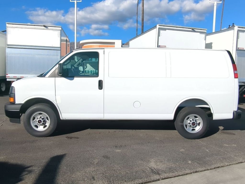 2025 GMC Savana Cargo Work Van