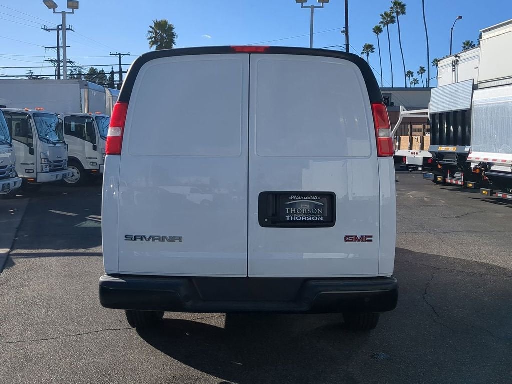 2025 GMC Savana Cargo Work Van