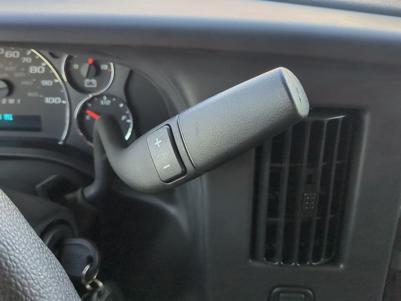 2025 GMC Savana Cargo 2500 Work Van