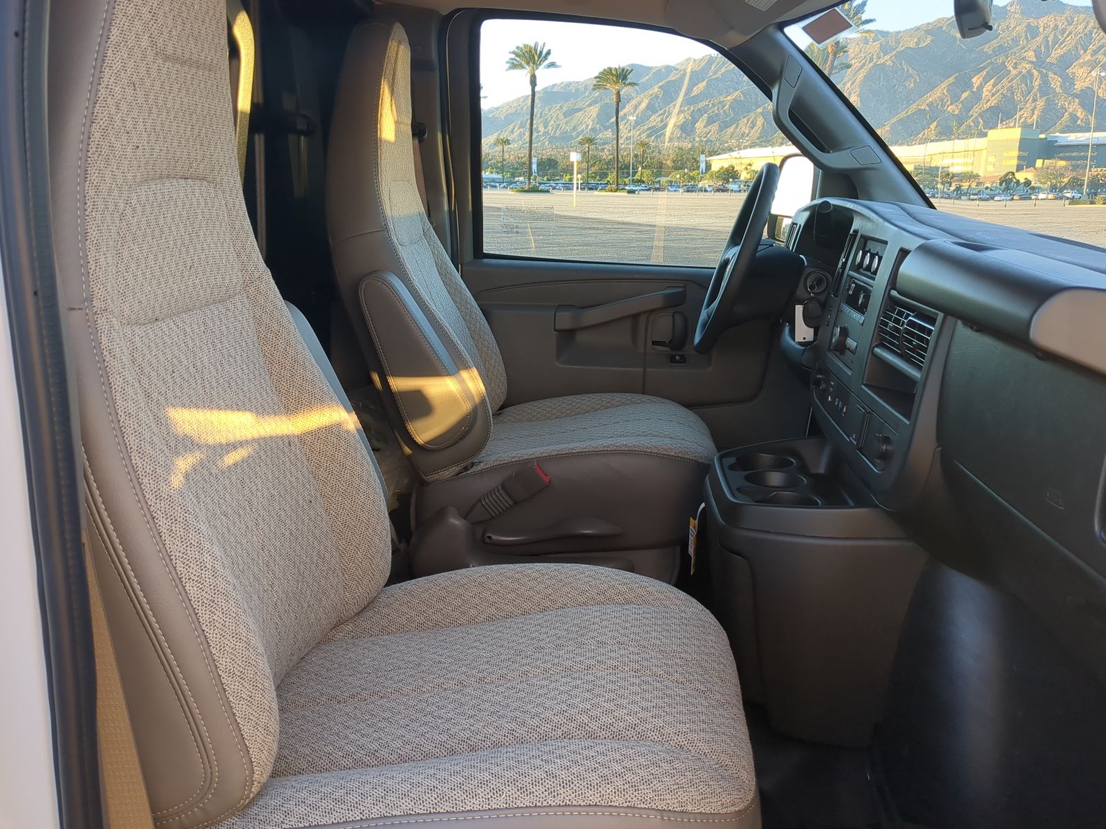 2025 GMC Savana Cargo 2500 Work Van