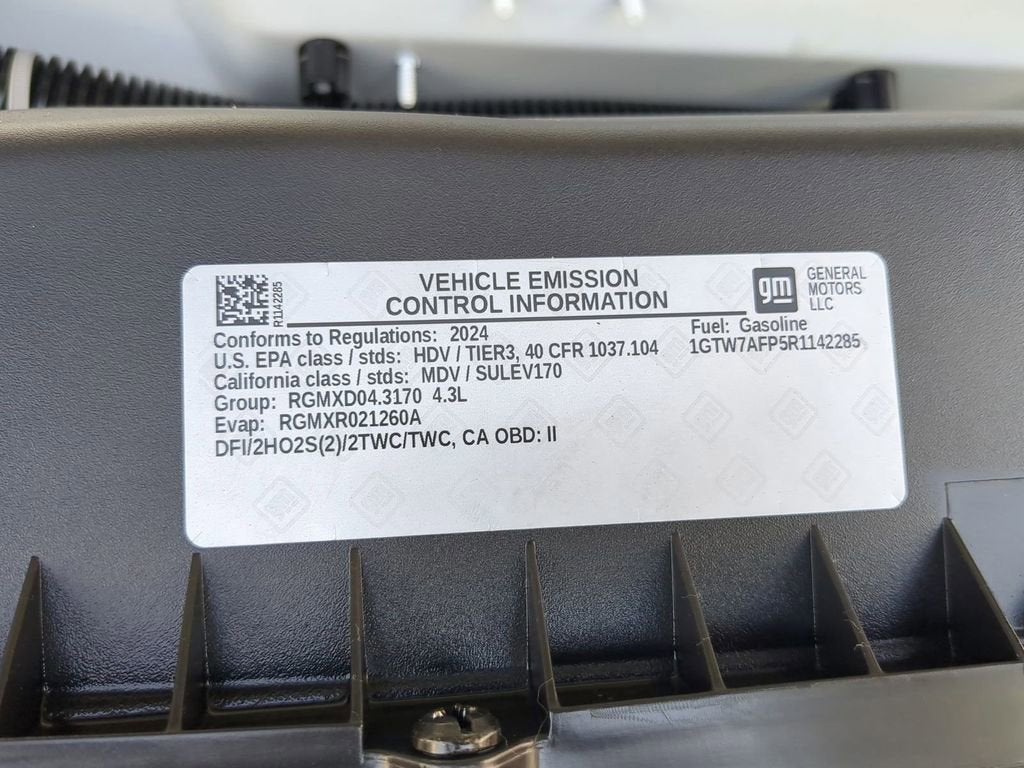 2024 GMC Savana Cargo 2500 Work Van