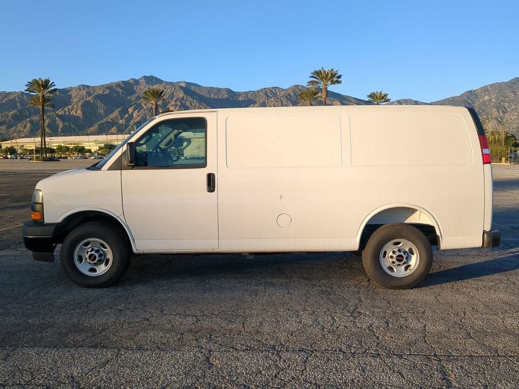 2025 GMC Savana Cargo 2500 Work Van