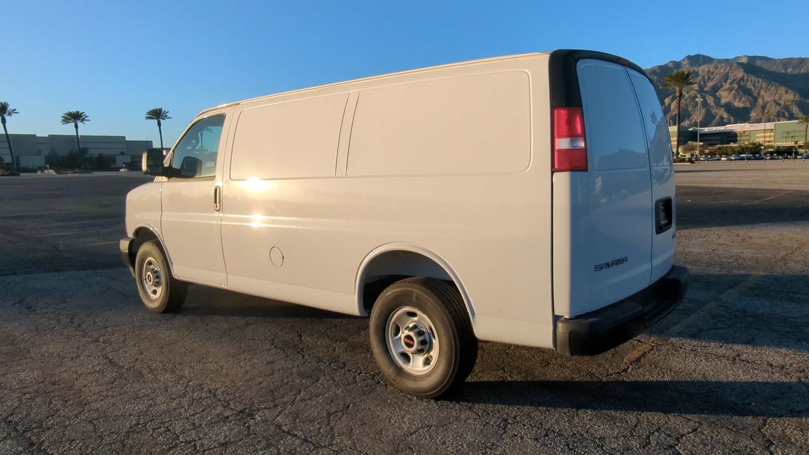 2025 GMC Savana Cargo 2500 Work Van