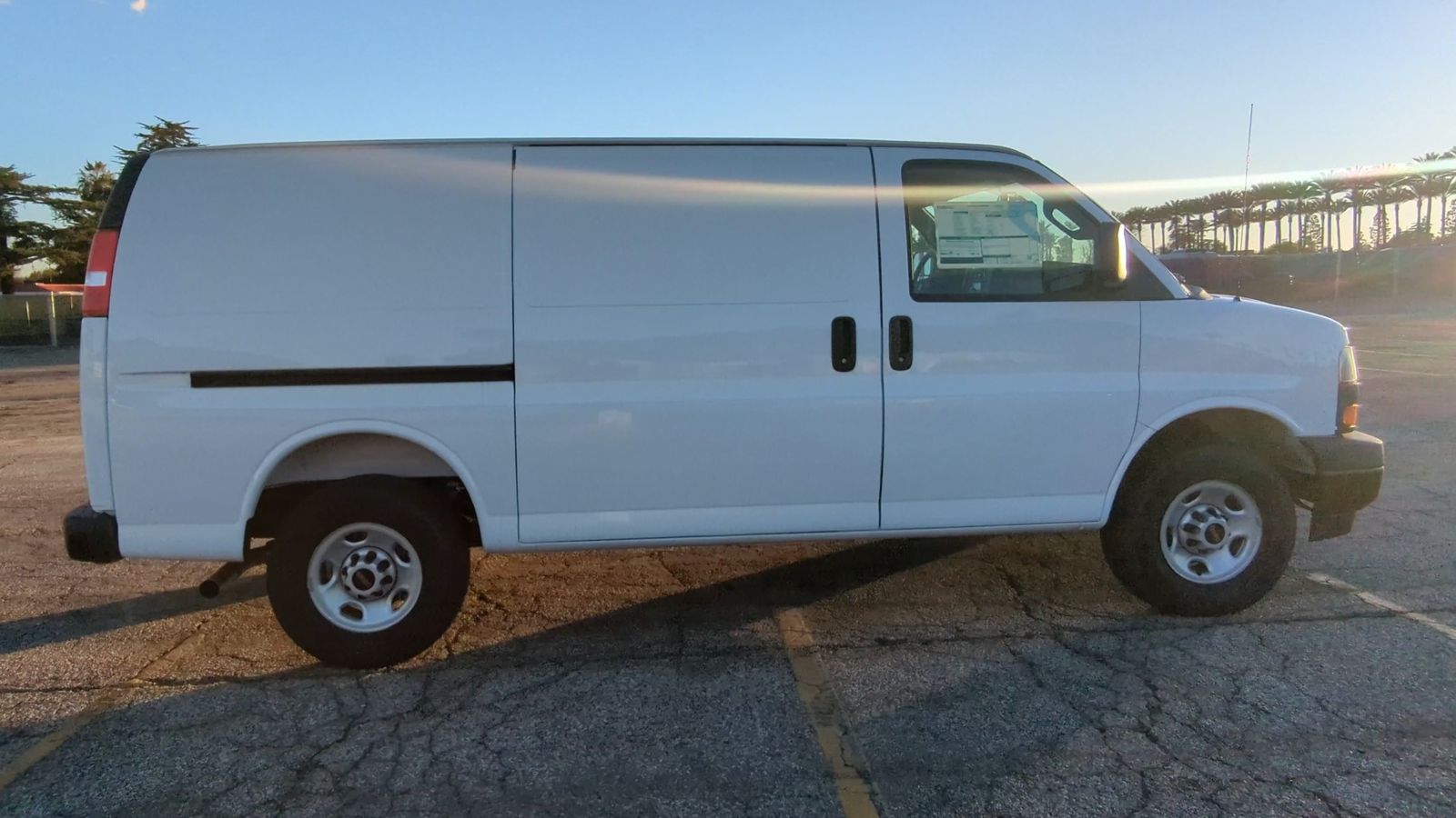 2025 GMC Savana Cargo 2500 Work Van