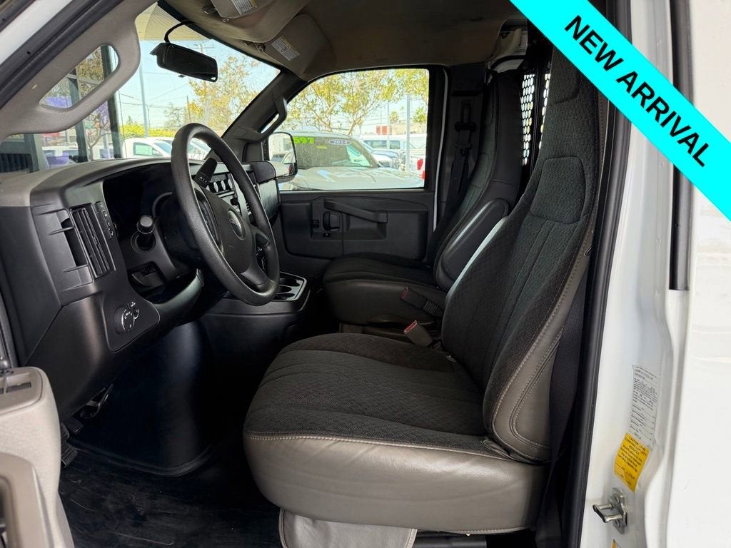2024 GMC Savana Cargo 2500 Work Van