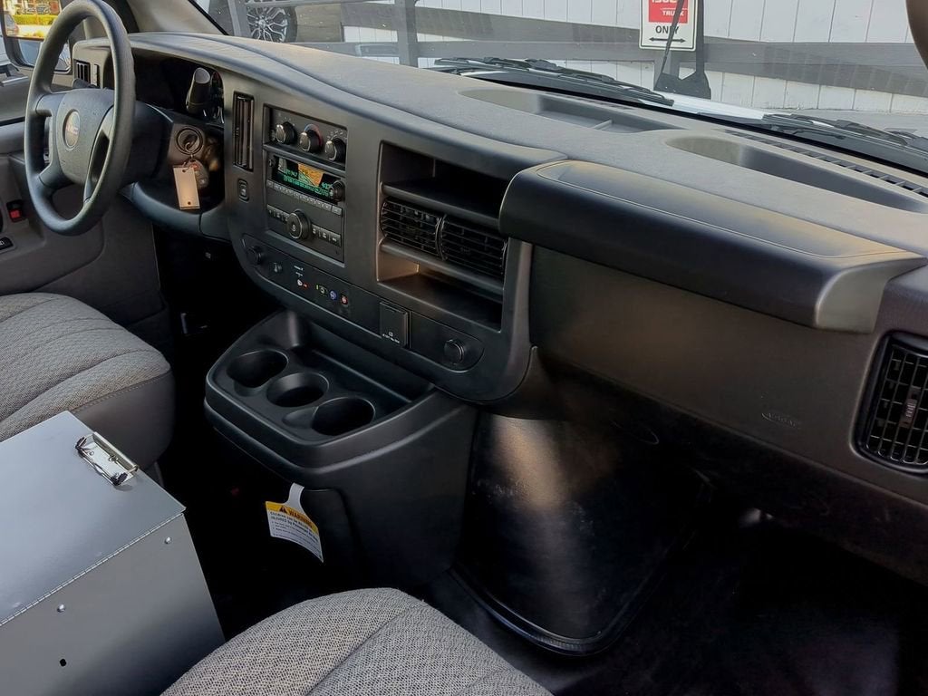 2025 GMC Savana Cargo 2500 Work Van