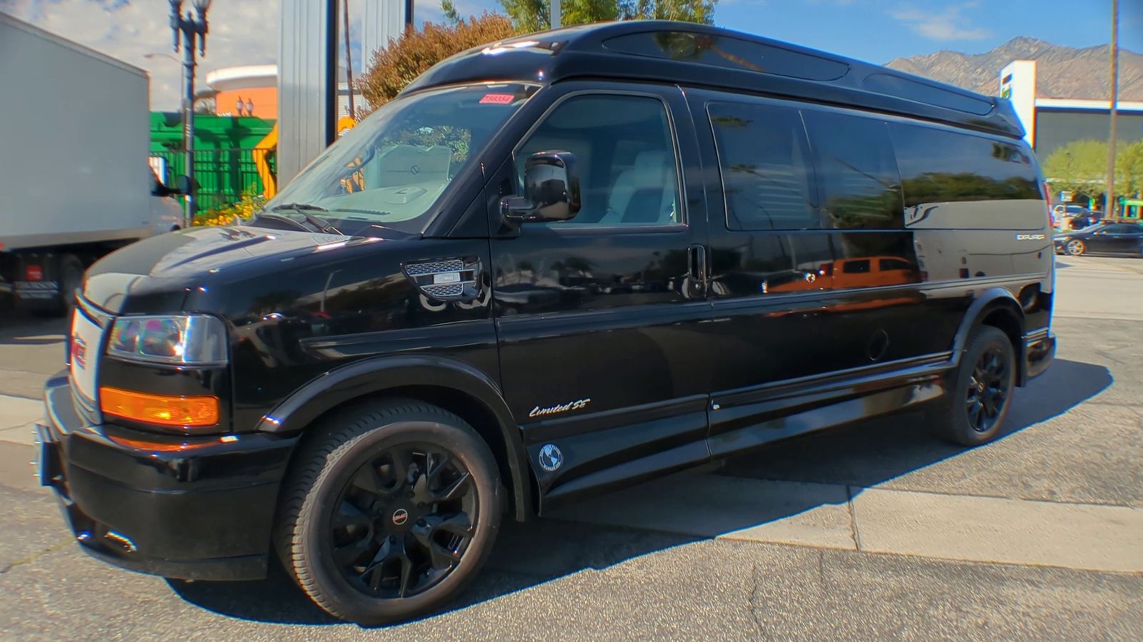 2025 GMC Savana Cargo 2500 Work Van