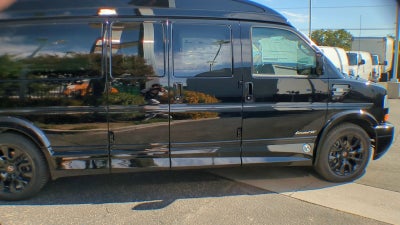 2025 GMC Savana Cargo 2500 Work Van