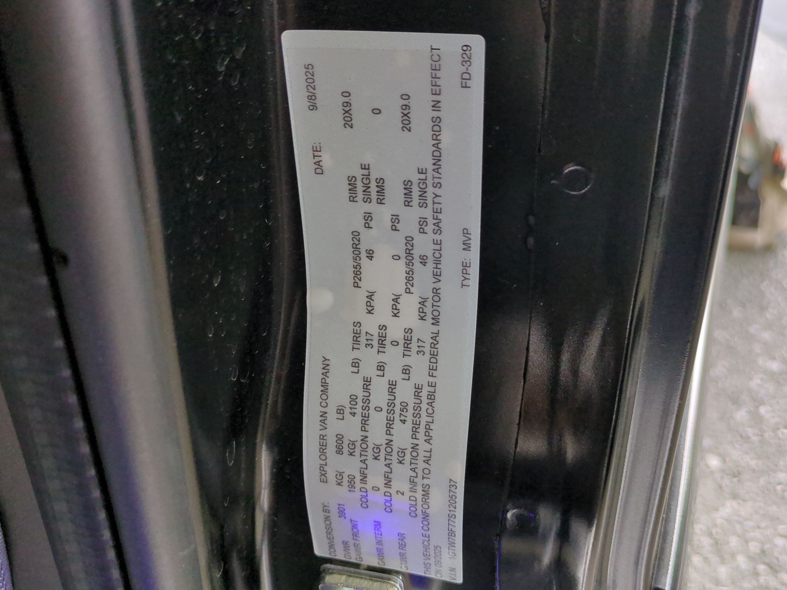 2025 GMC Savana Cargo 2500 Work Van