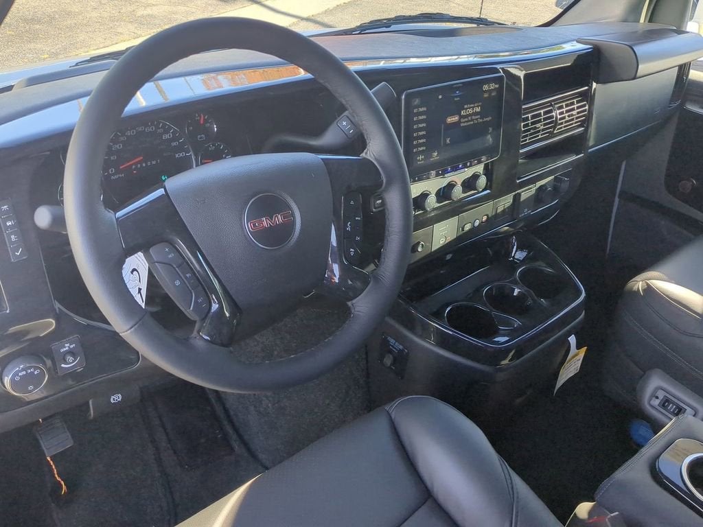 2025 GMC Savana Cargo 2500 Work Van