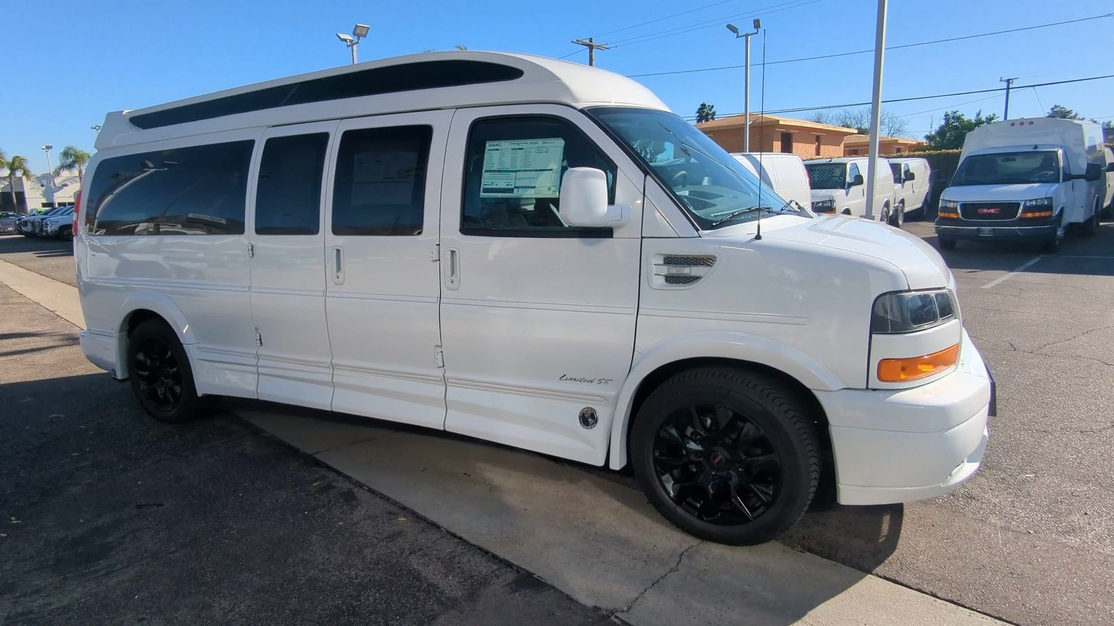 2025 GMC Savana Cargo 2500 Work Van