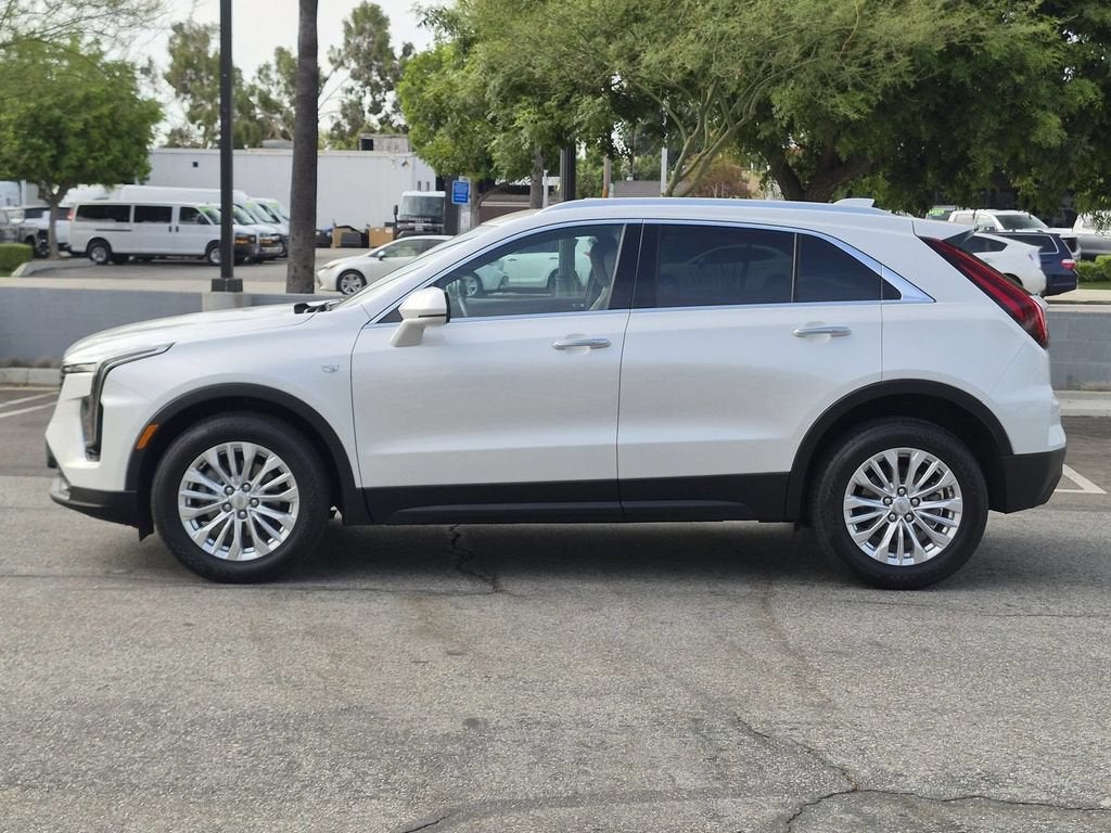2024 Cadillac XT4 Luxury