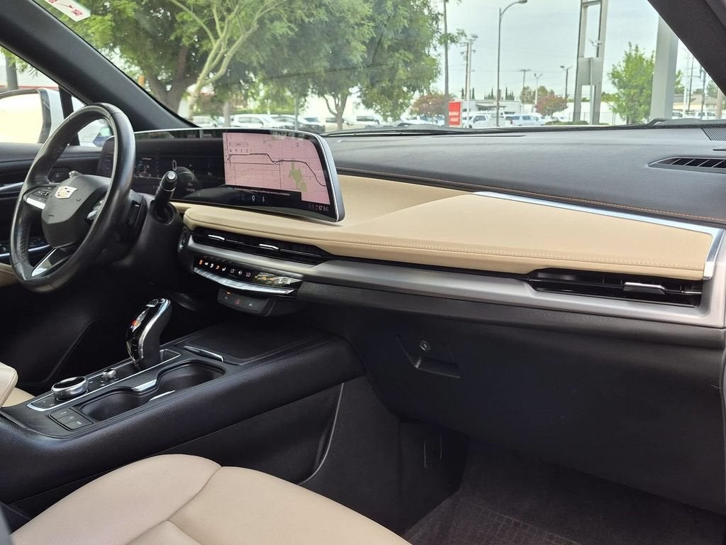 2024 Cadillac XT4 Luxury