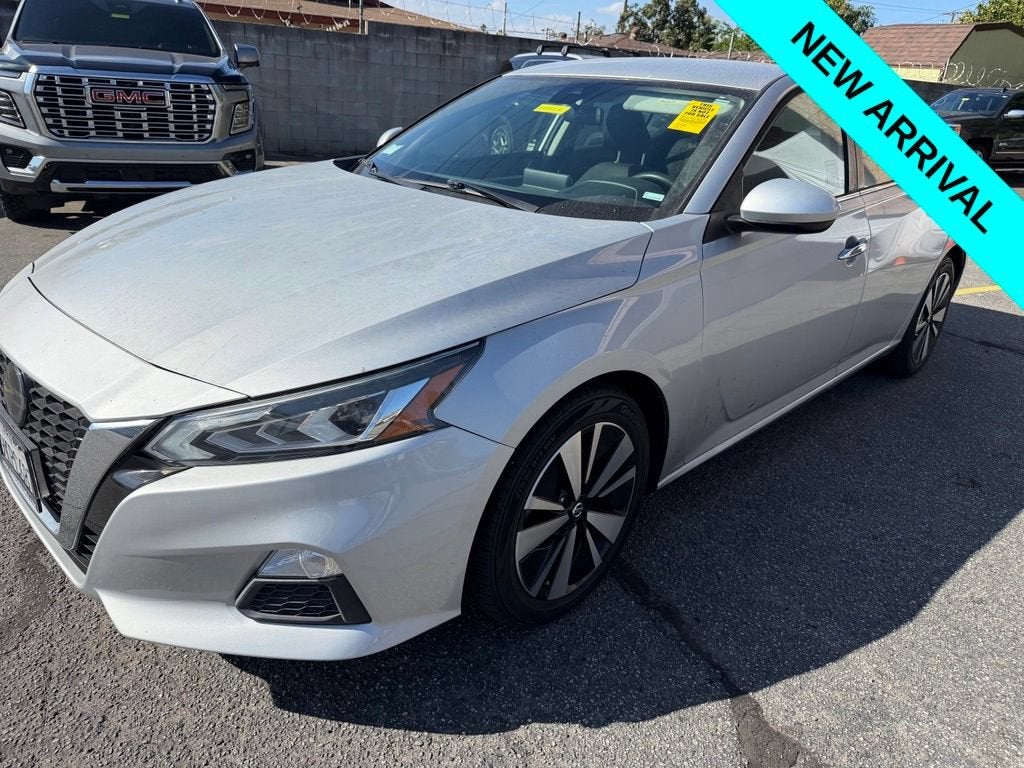 2022 Nissan Altima 2.5 SV