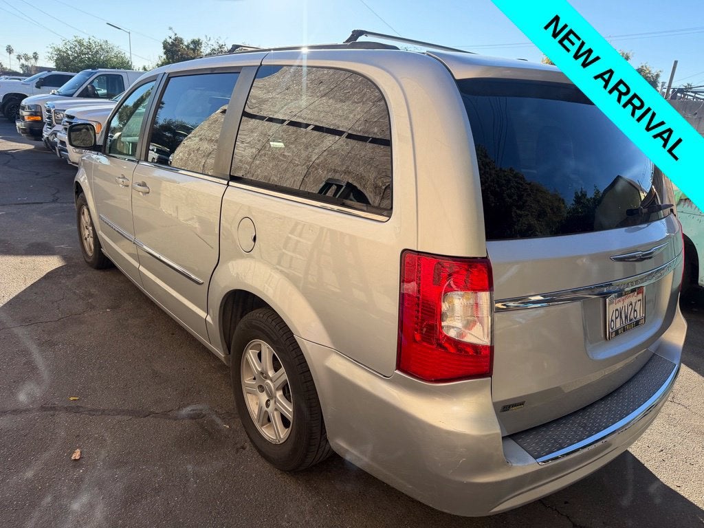 2011 Chrysler Town & Country Touring