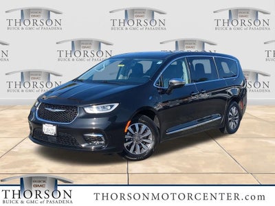 2023 Chrysler Pacifica Hybrid Limited