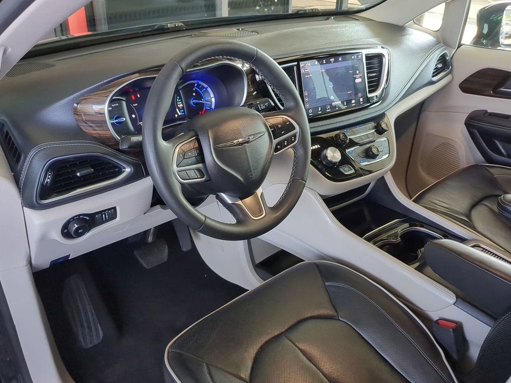 2023 Chrysler Pacifica Hybrid Limited