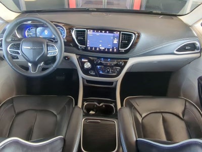 2023 Chrysler Pacifica Hybrid Limited