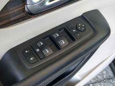 2023 Chrysler Pacifica Hybrid Limited